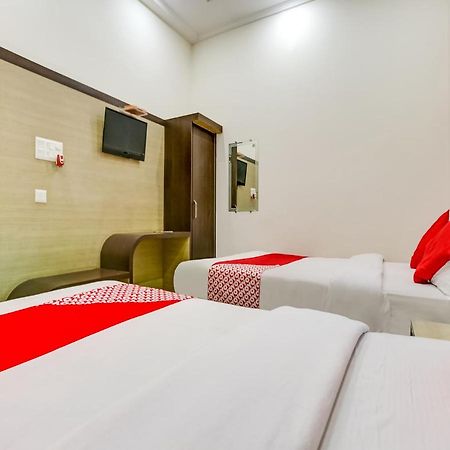 Oyo 75850 Vishwanath Guest House Varanasi Luaran gambar